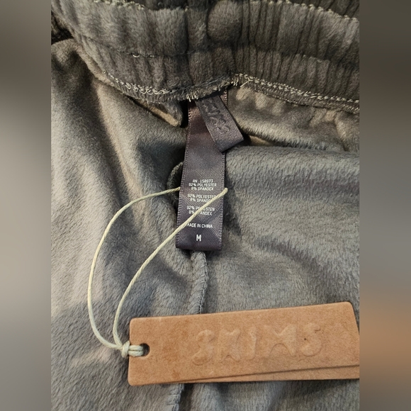 NWT SKIMS Velour Wide Leg Track Pants: Gunmetal - Picture 7 of 8